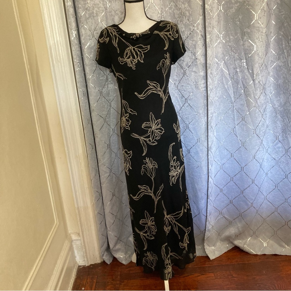 Donna Ricco Black Sheer Cowl Neck Floral printed Maxi Dress Sz 6 Short
Sleeve